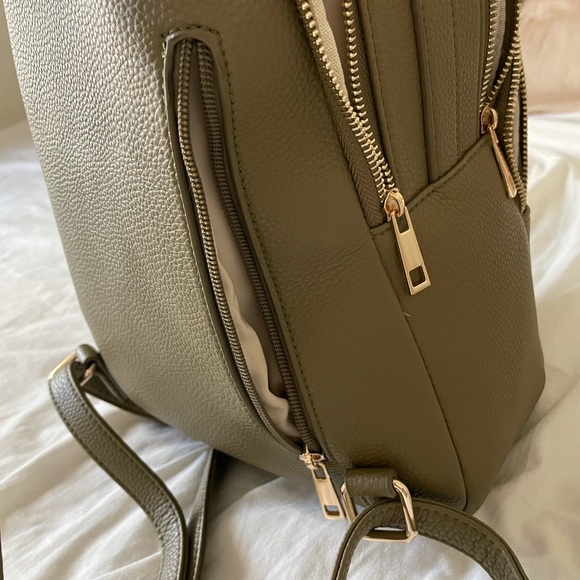 Used BP backpack - Picture 5 of 6